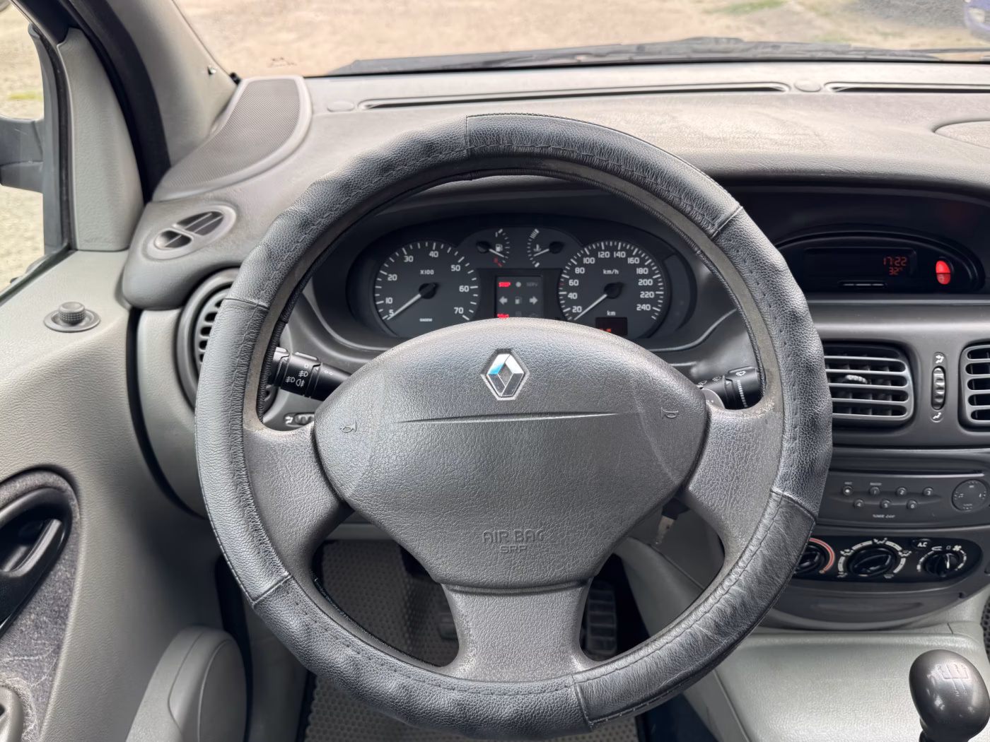 Renault Scenic фото 23