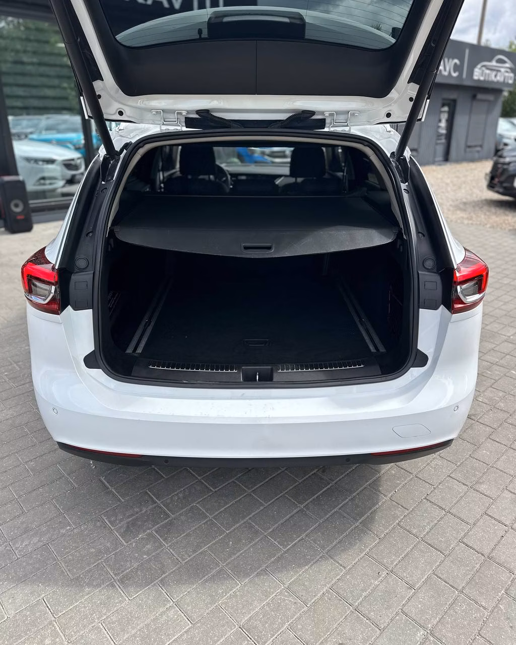 Opel Insignia фото 24