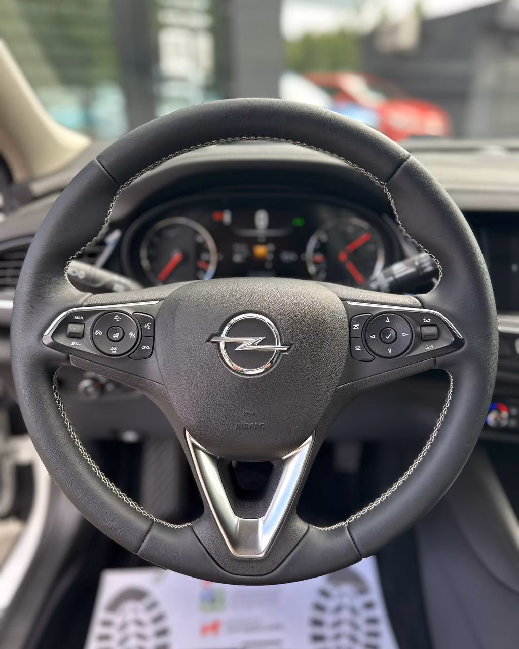Opel Insignia фото 13
