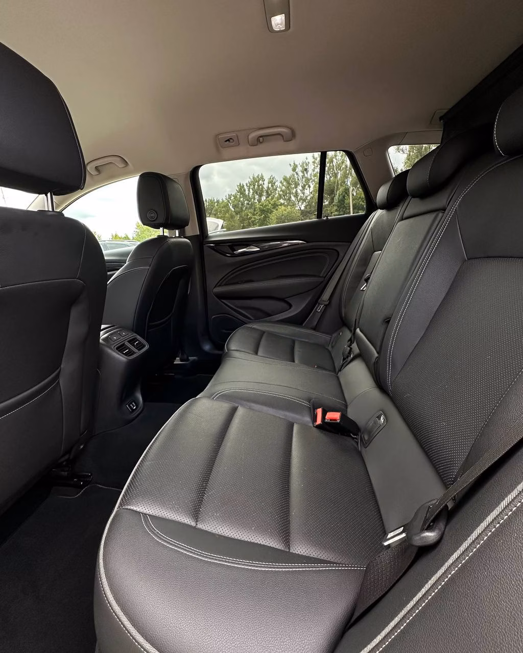 Opel Insignia фото 10