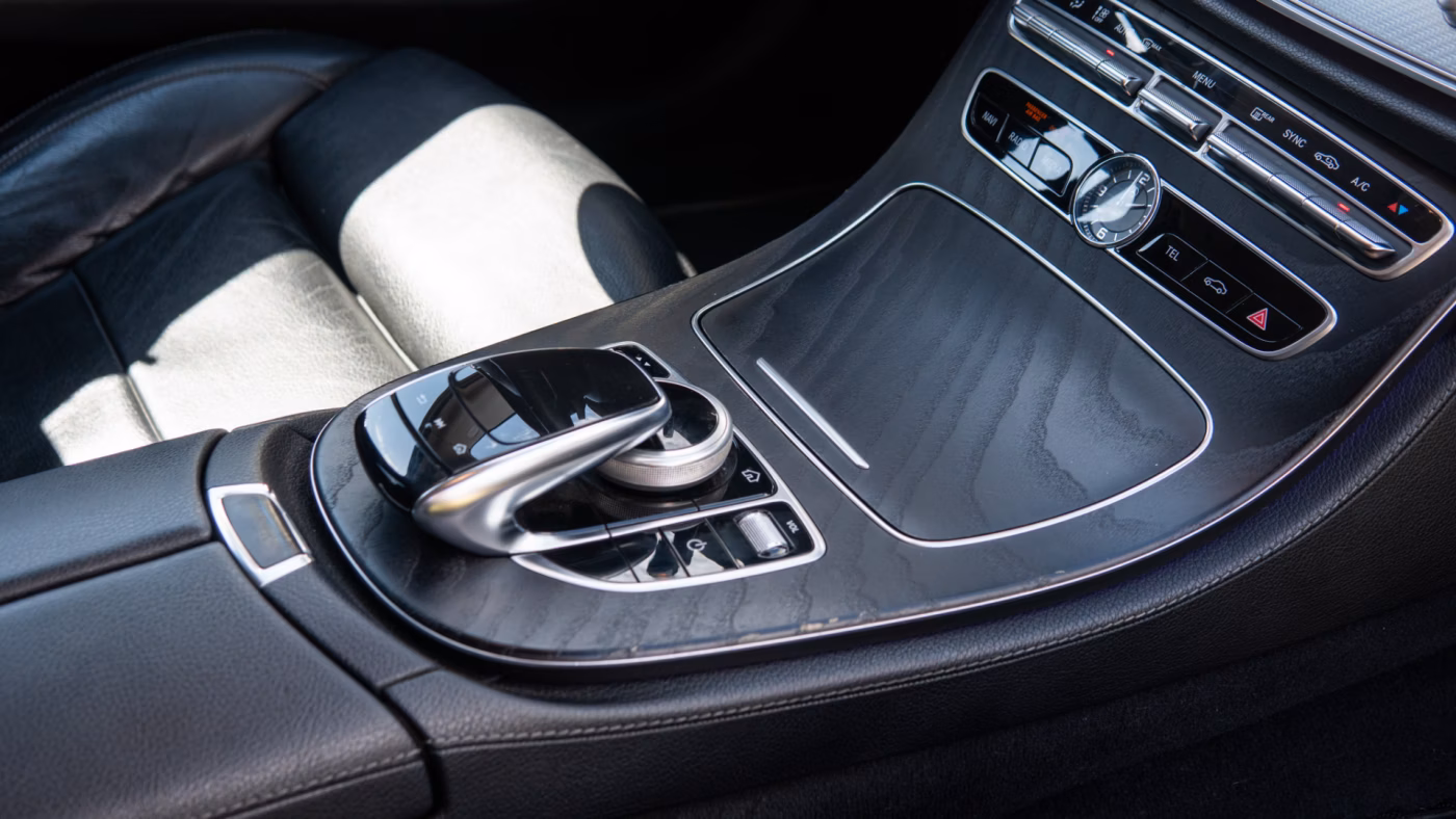 Mercedes-Benz E-Класс фото 16
