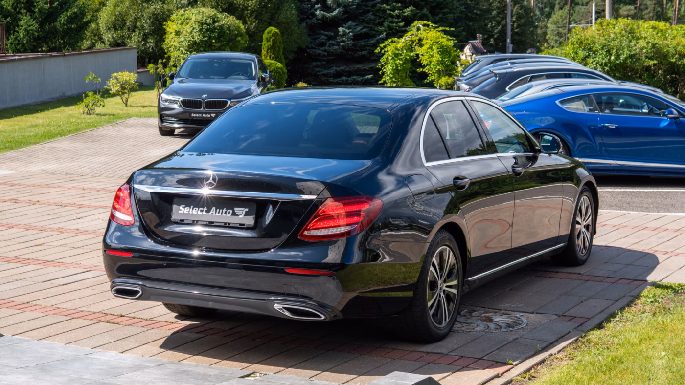 Mercedes-Benz E-Класс фото 8
