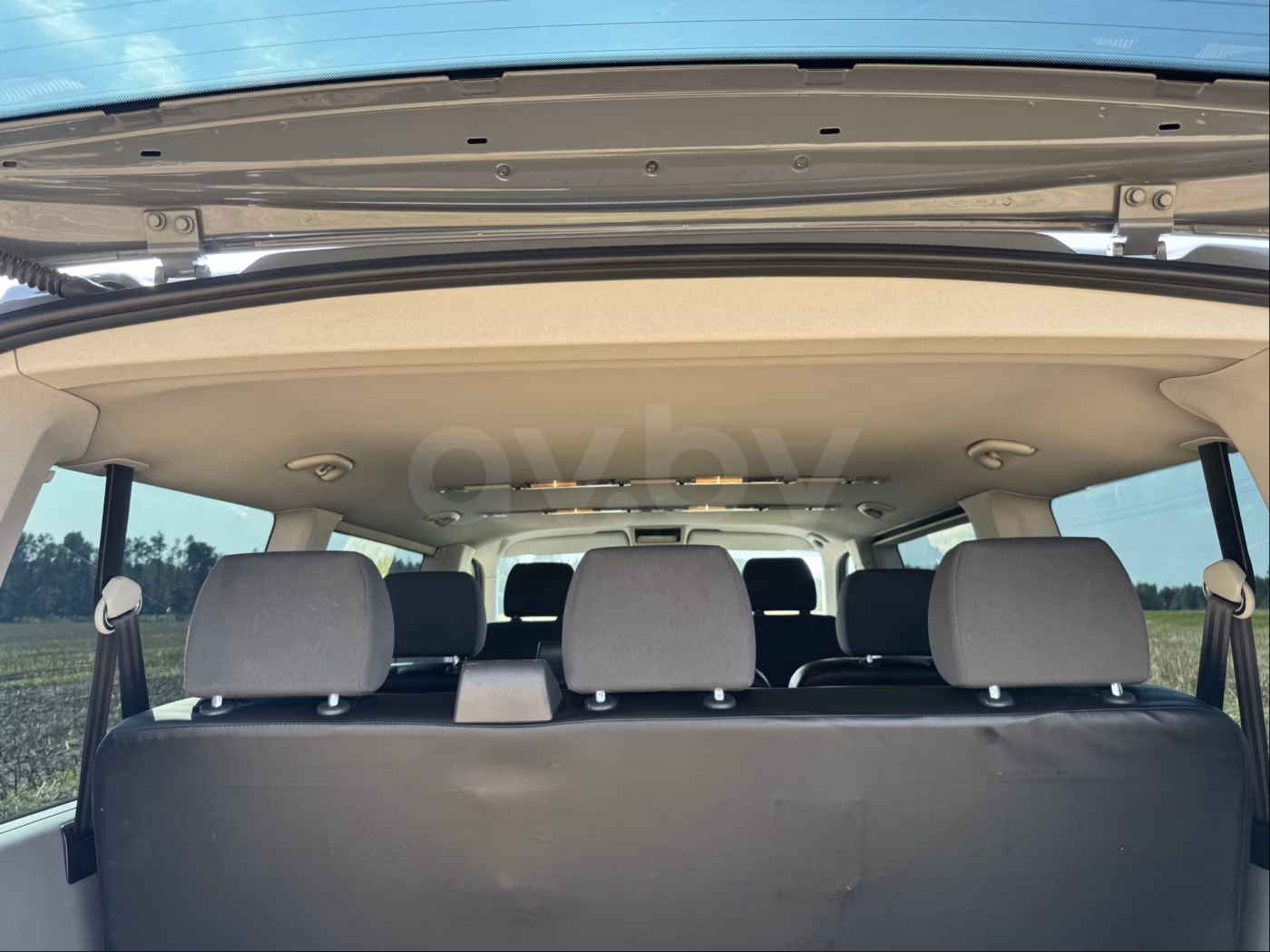 Volkswagen Caravelle фото 7