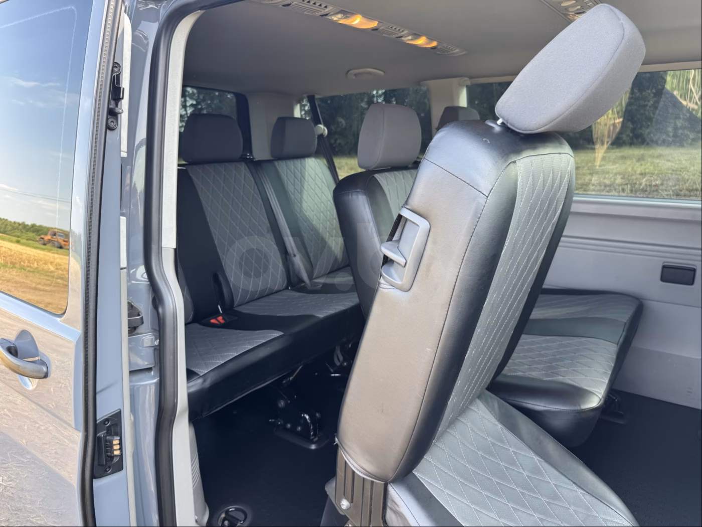 Volkswagen Caravelle фото 18
