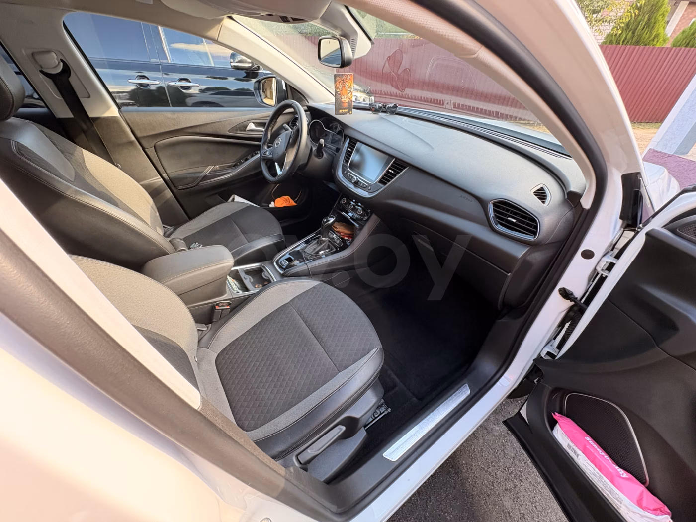 Opel Grandland X фото 10