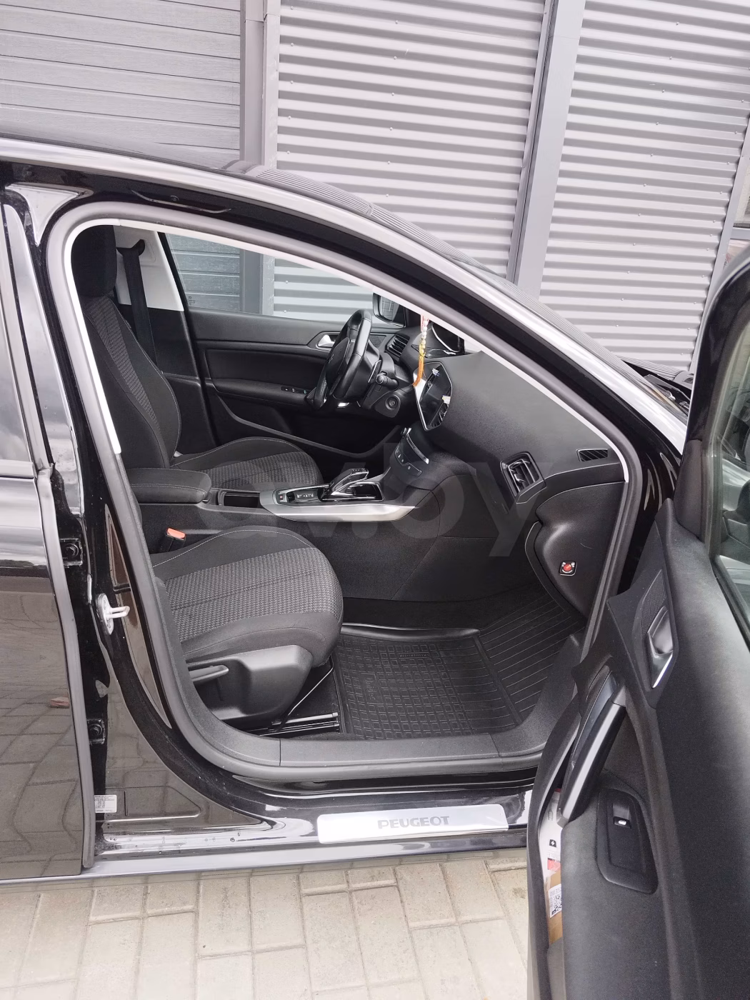 Peugeot 308 фото 5