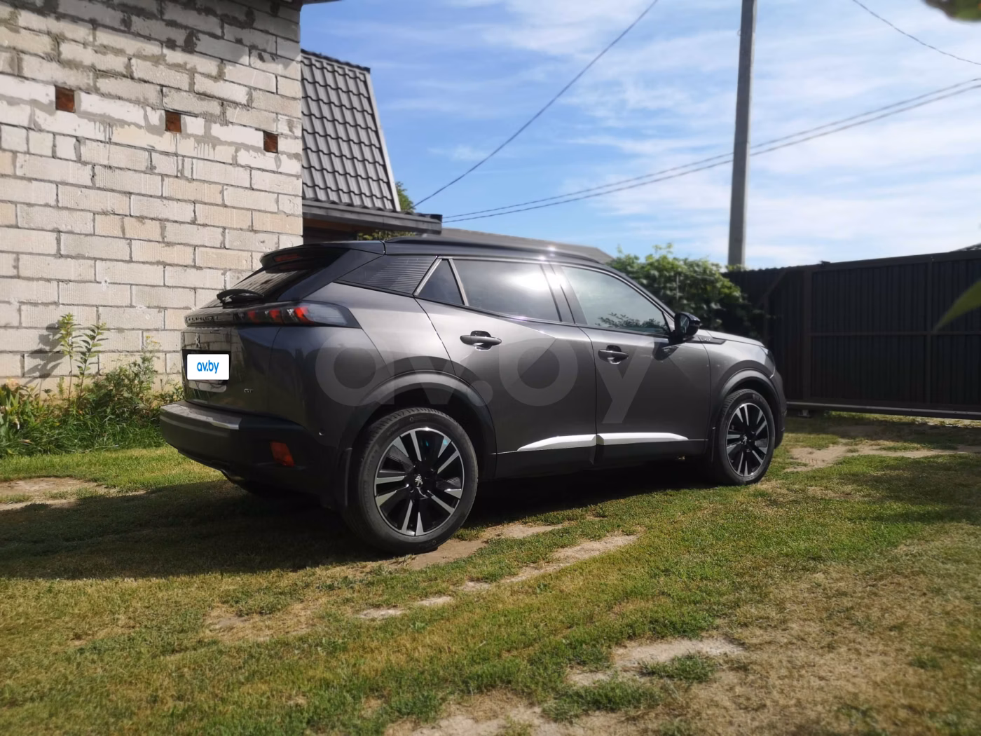 Peugeot 2008 фото 6