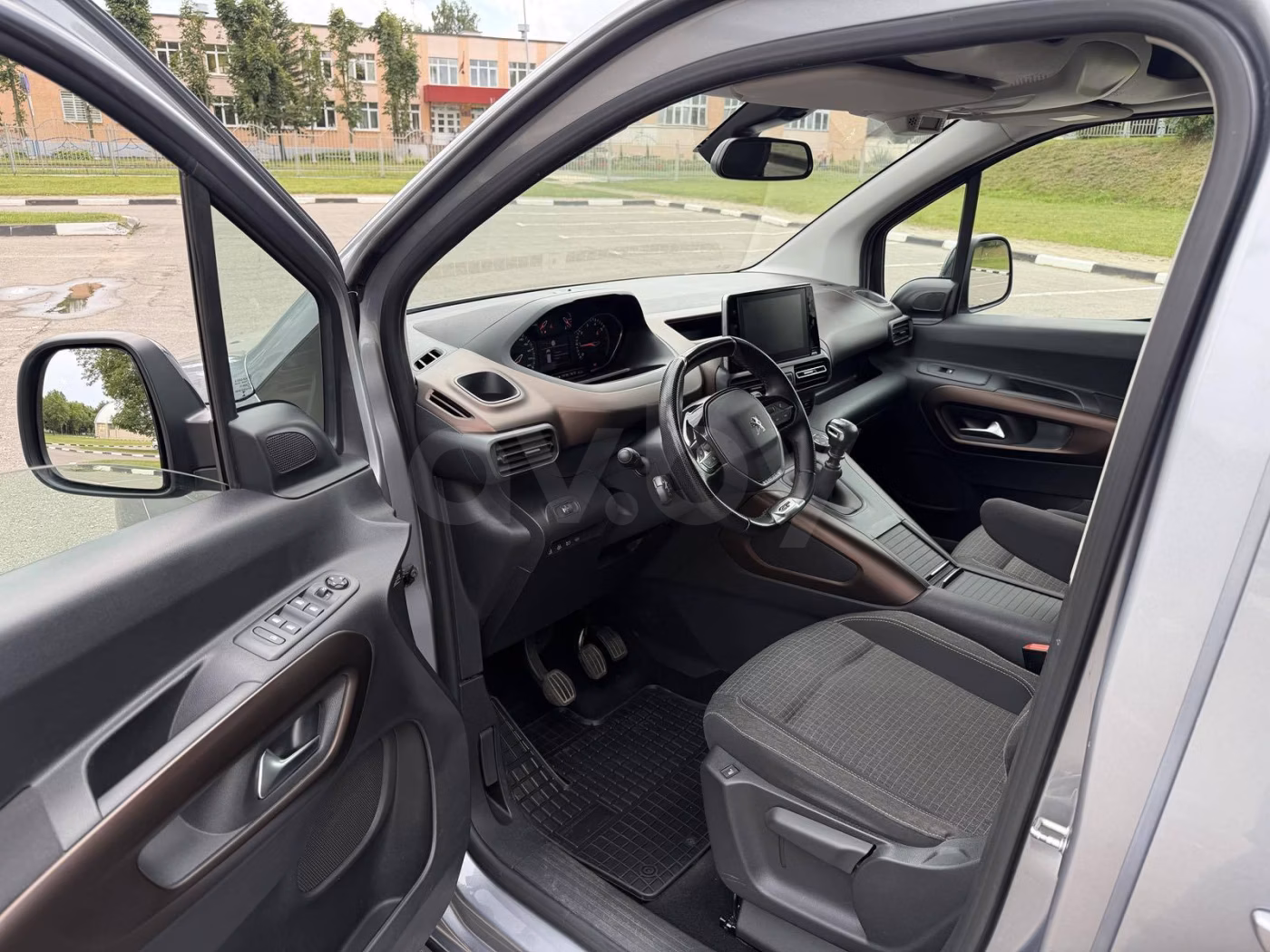 Peugeot Rifter фото 10