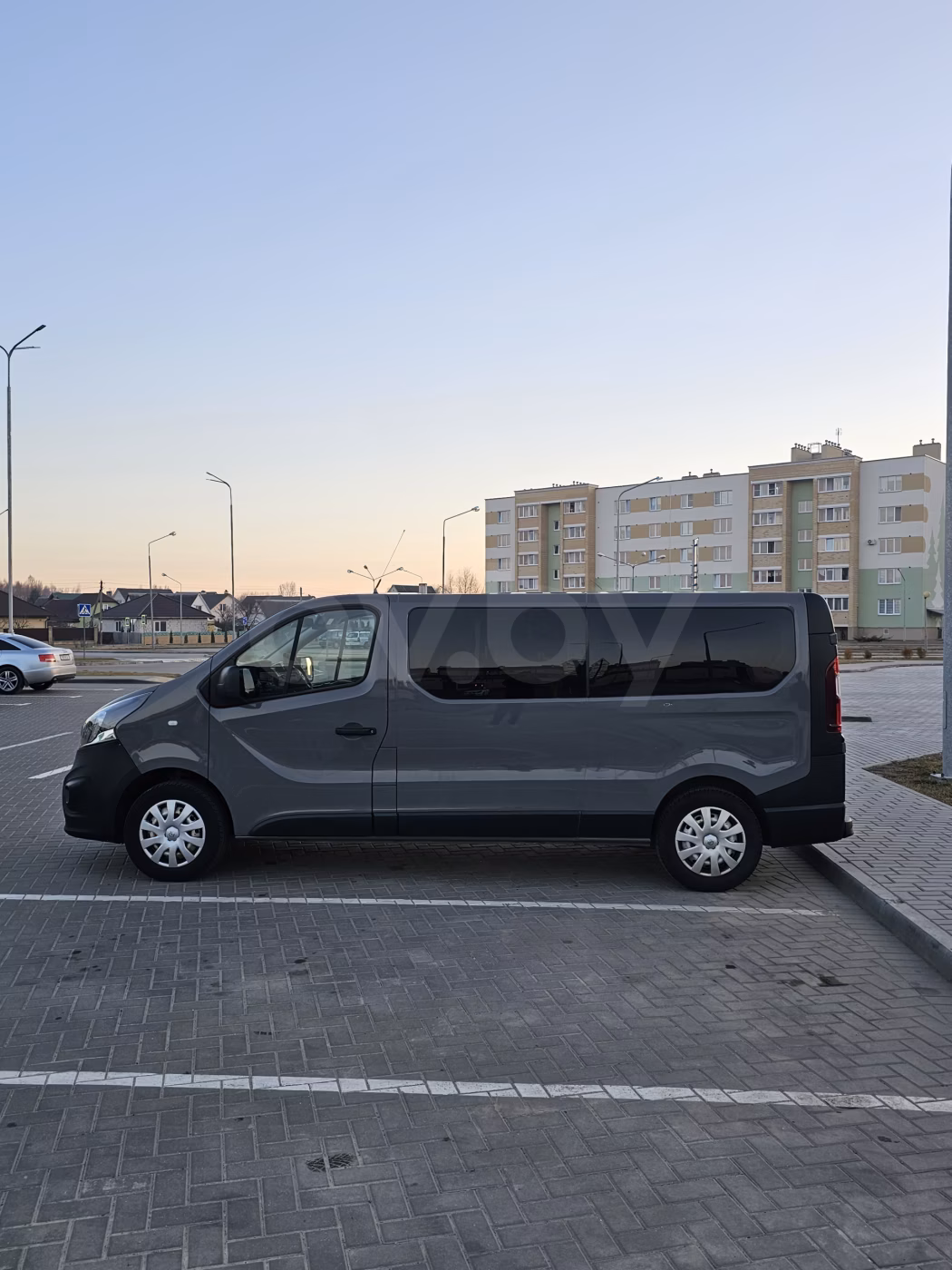 Opel Vivaro фото 7