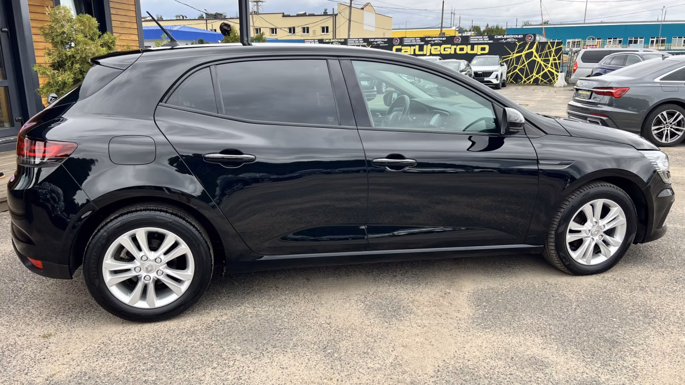 Renault Megane фото 6