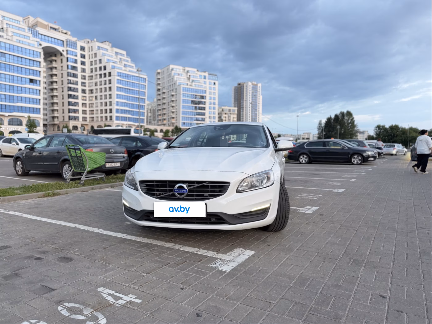 Volvo V60 фото 5