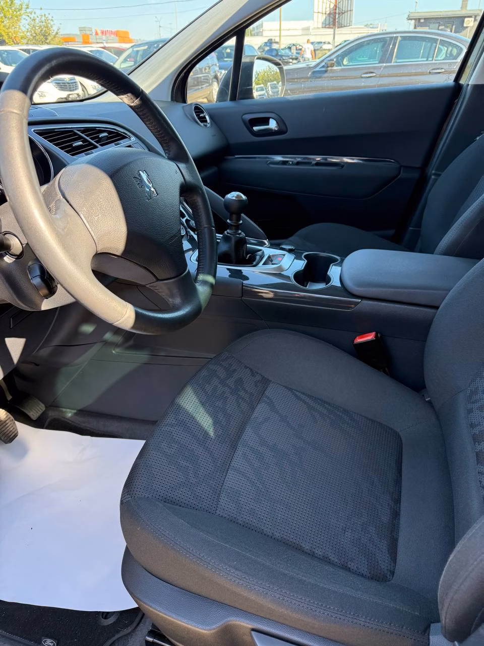 Peugeot 3008 фото 9
