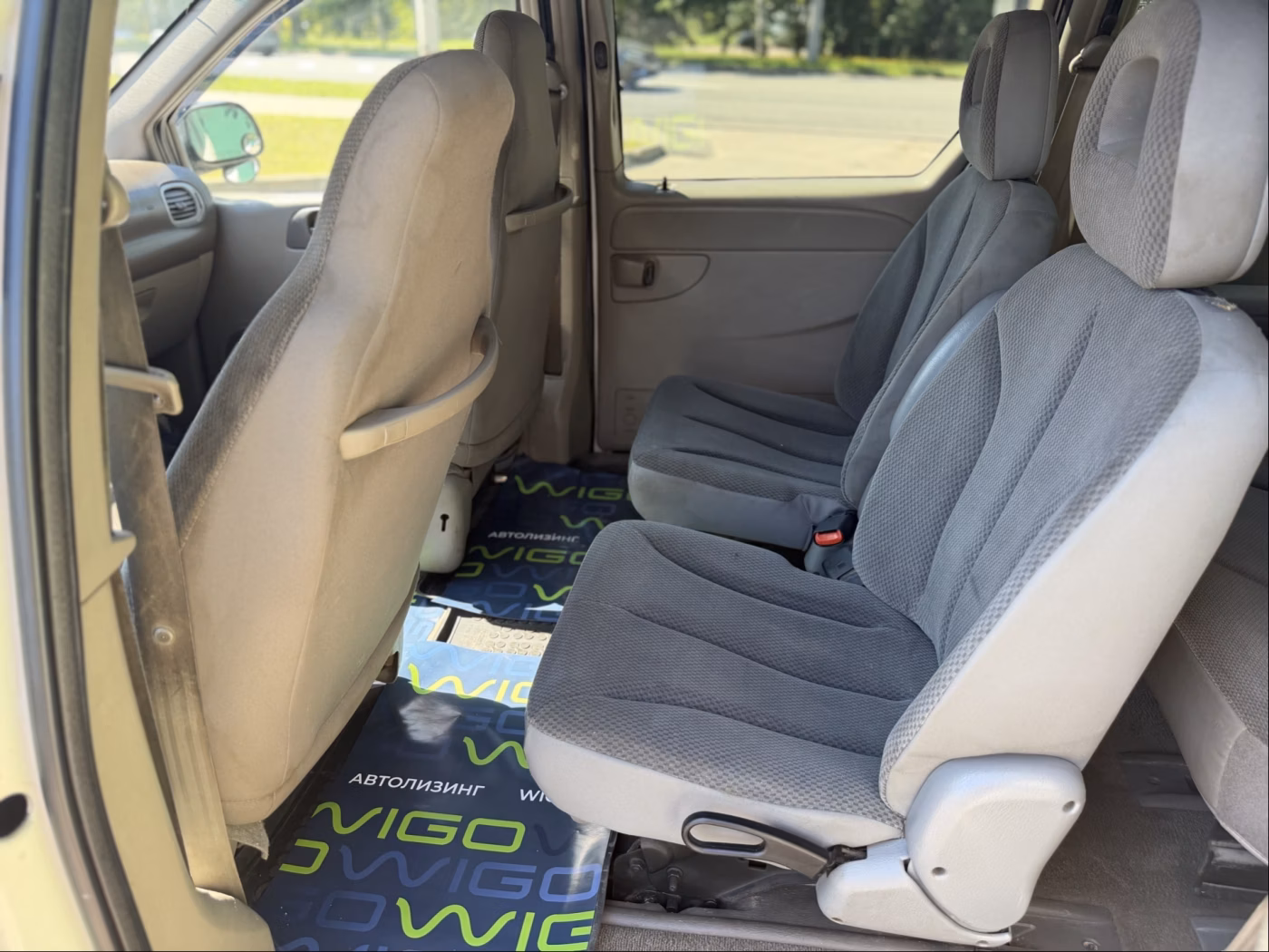Dodge Caravan фото 12