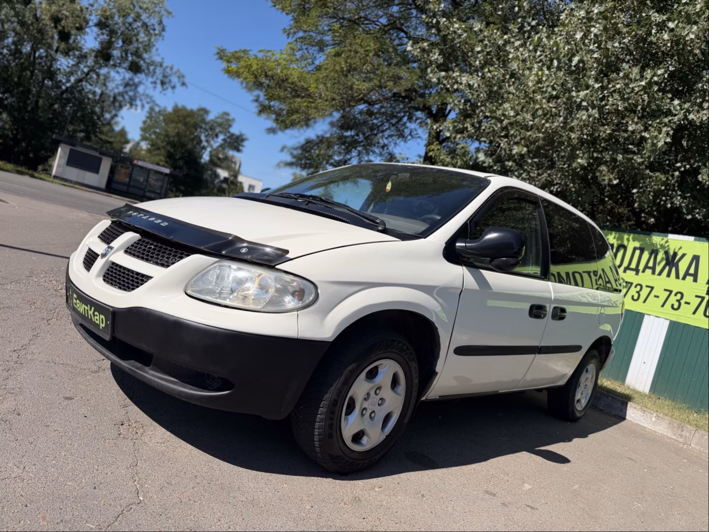 Dodge Caravan фото 2