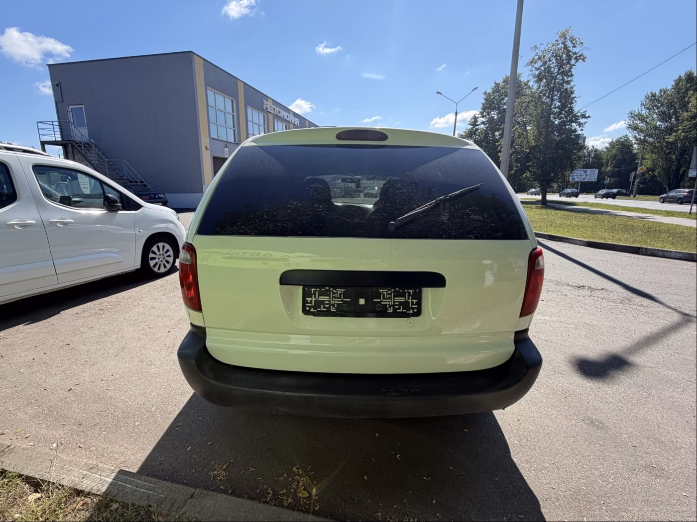 Dodge Caravan фото 8