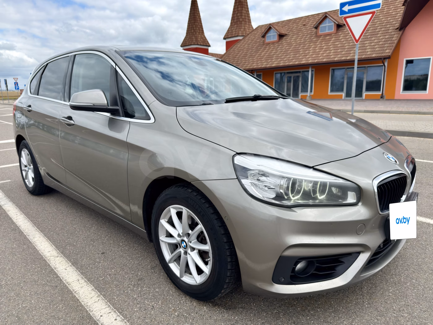 BMW 2 серия Active Tourer фото 2