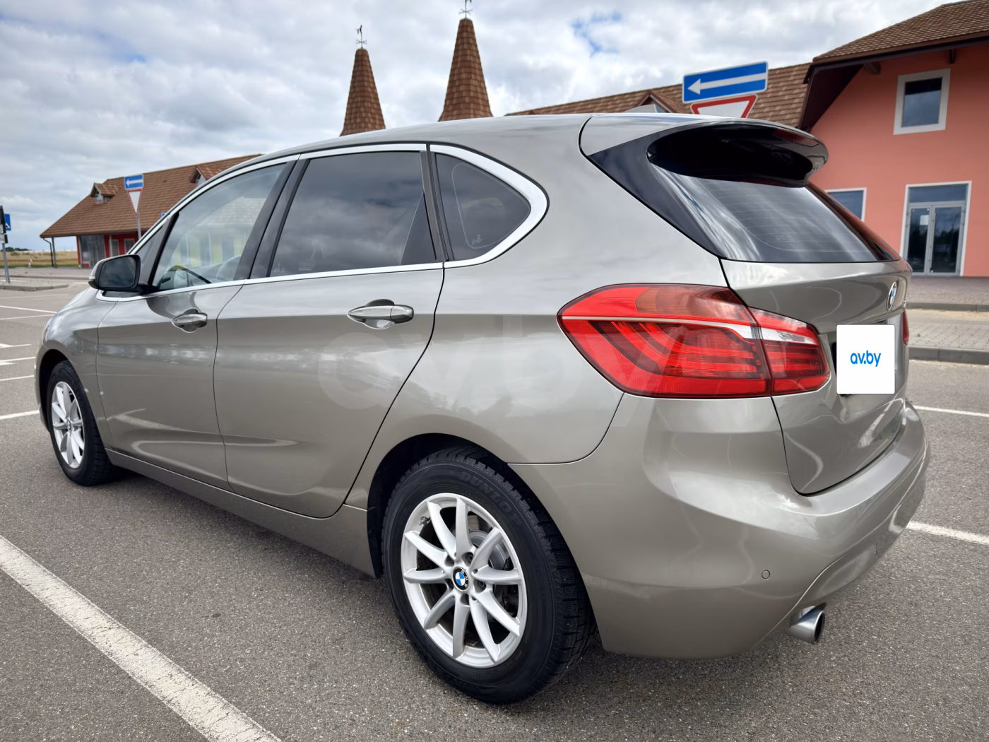 BMW 2 серия Active Tourer фото 9