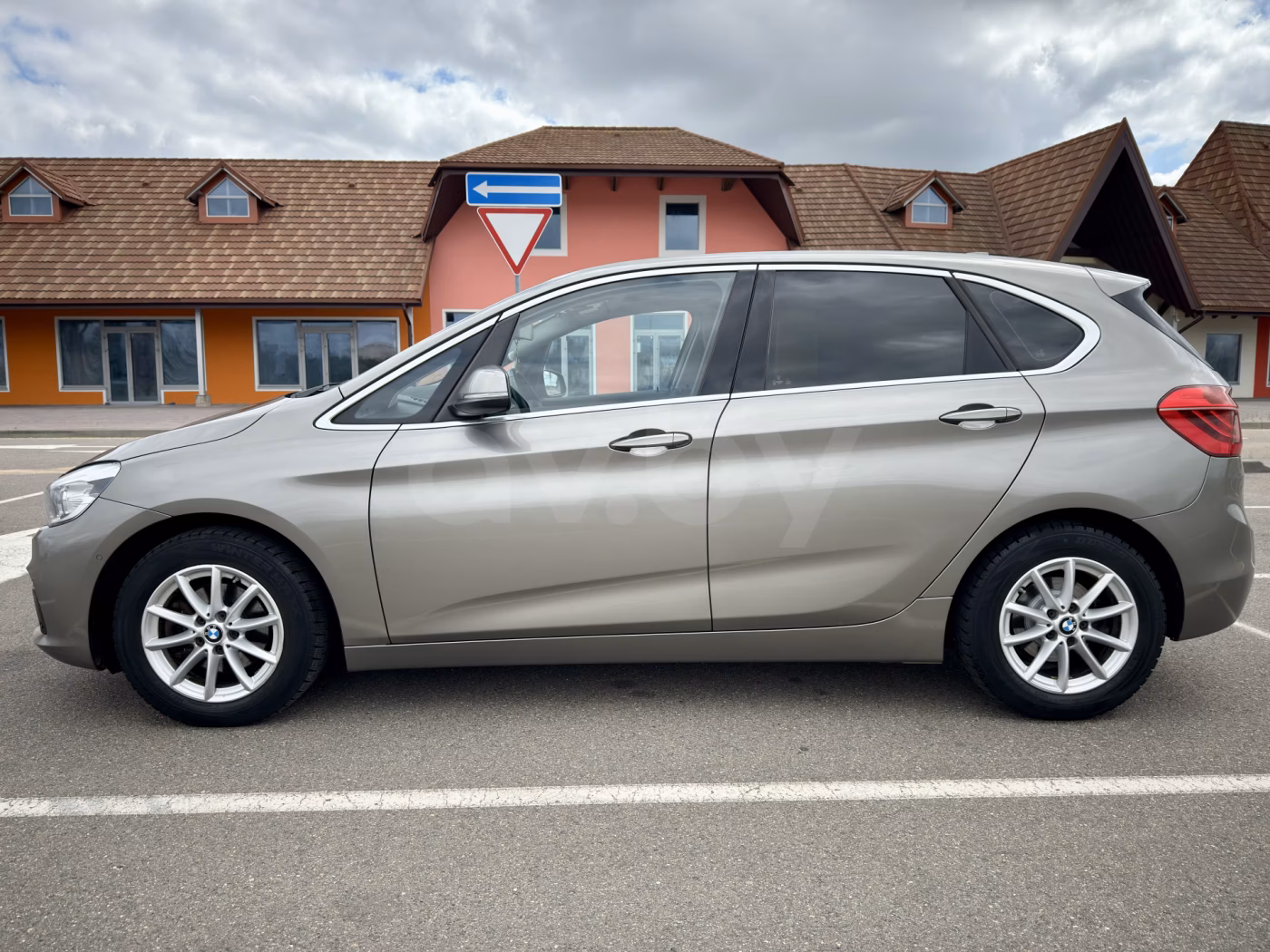 BMW 2 серия Active Tourer фото 10