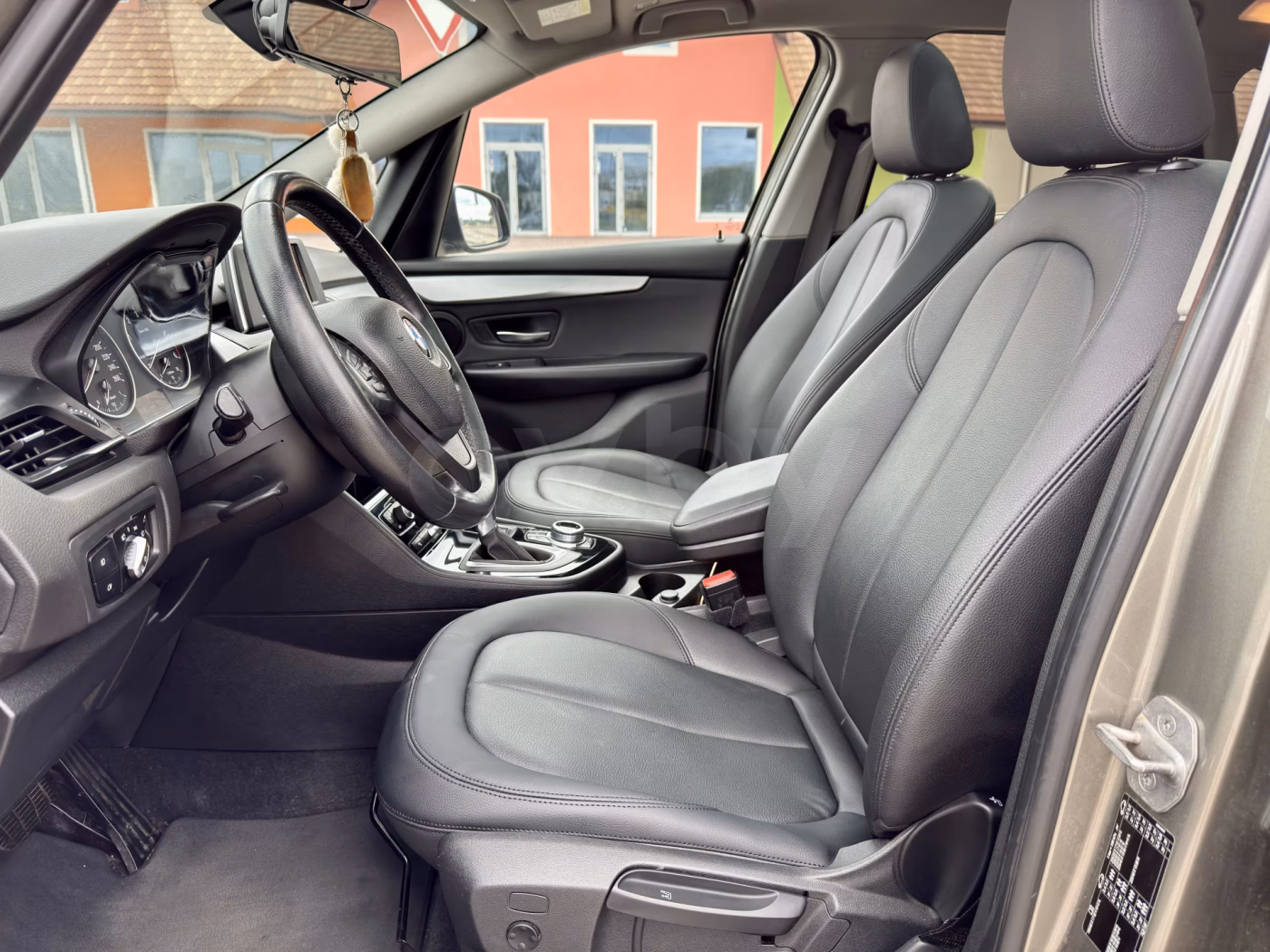 BMW 2 серия Active Tourer фото 17
