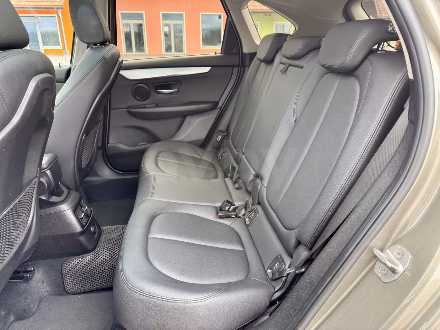 BMW 2 серия Active Tourer фото 16