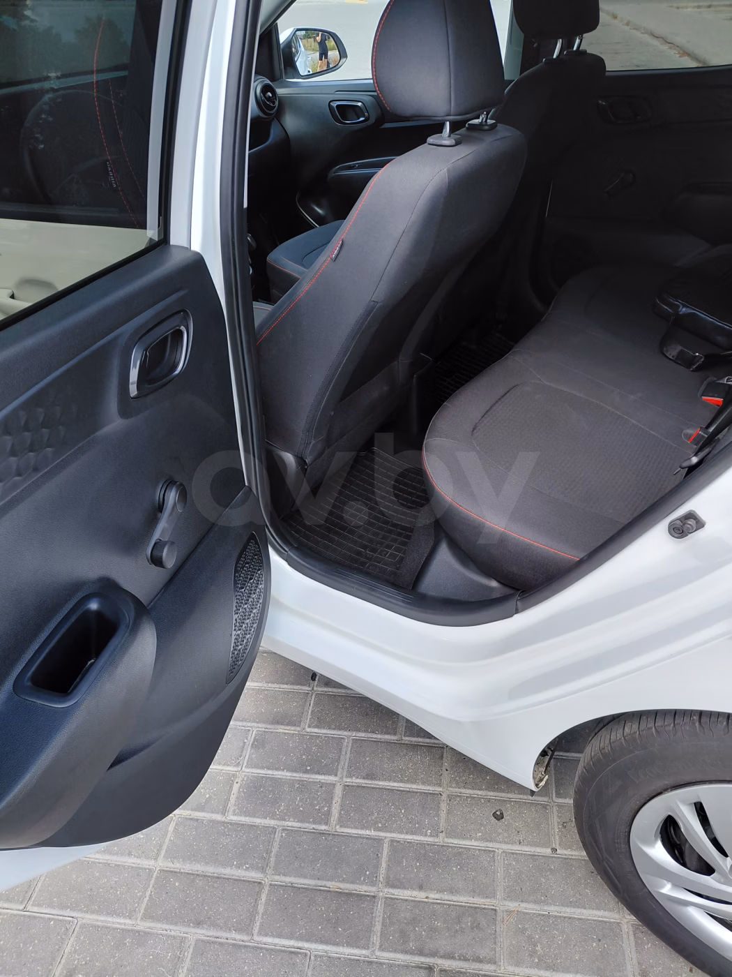 Hyundai i10 фото 5