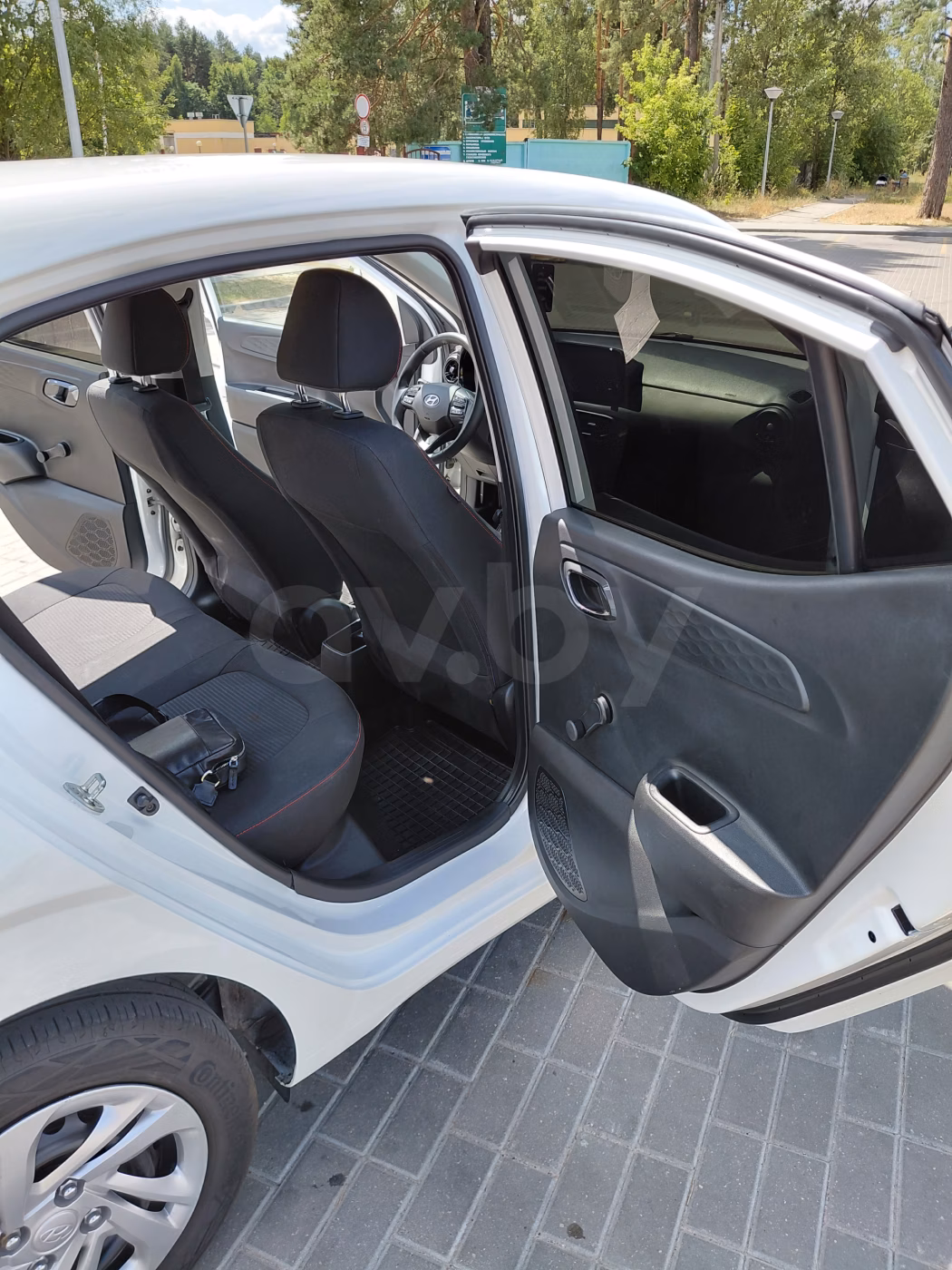 Hyundai i10 фото 16