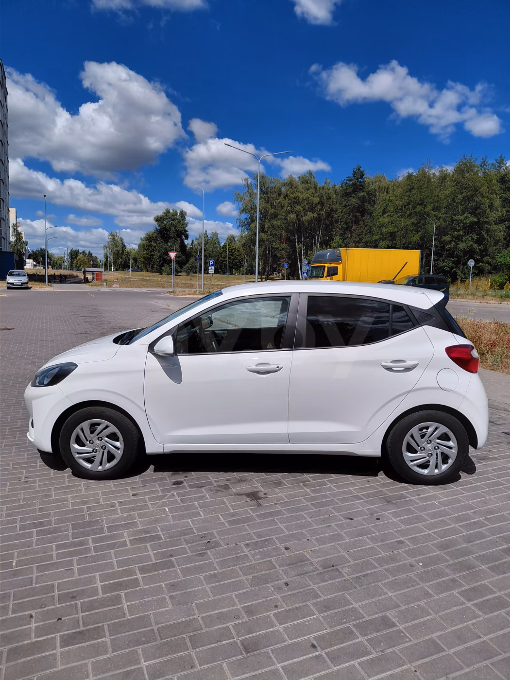Hyundai i10 фото 8