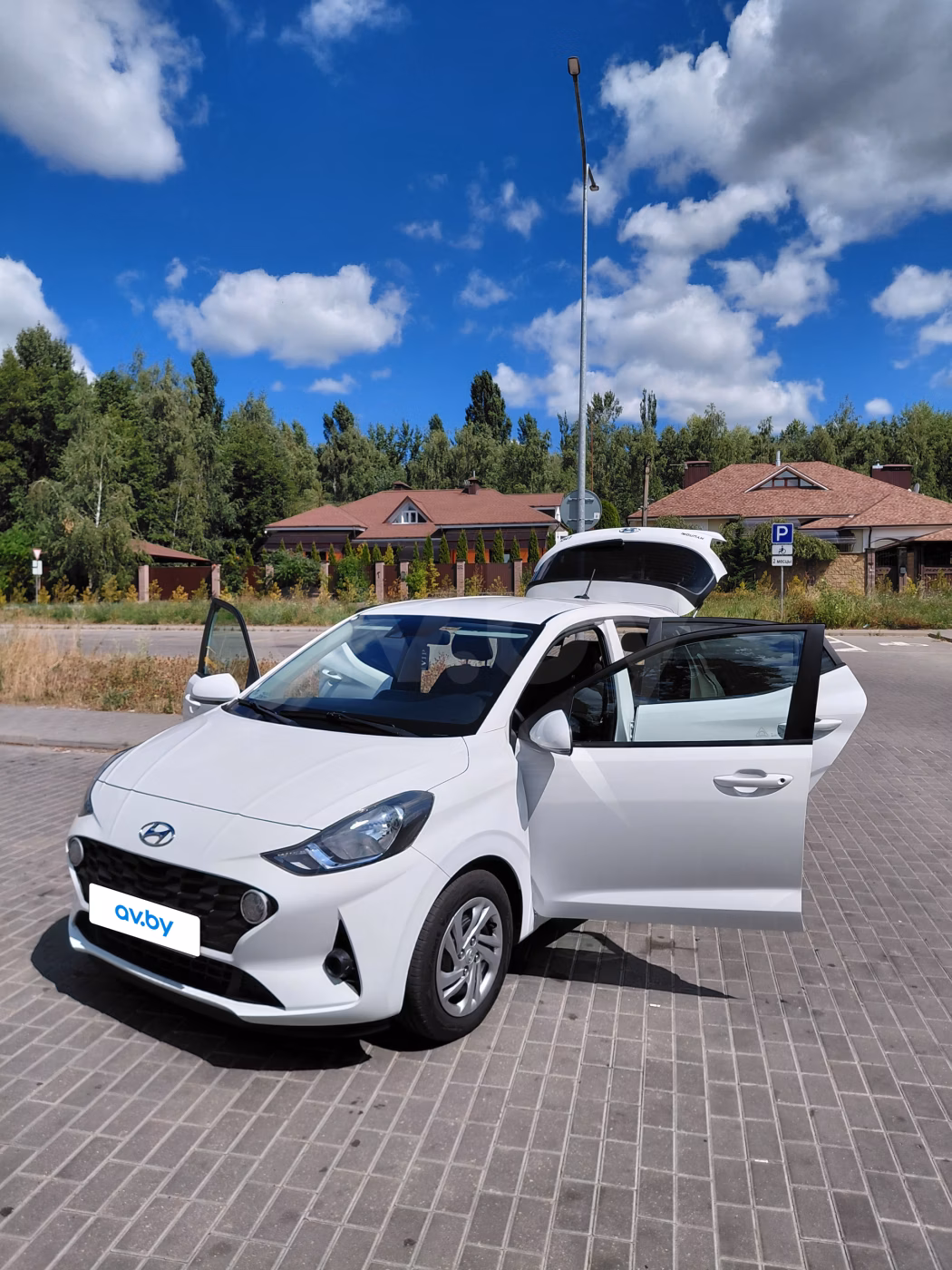 Hyundai i10 фото 24