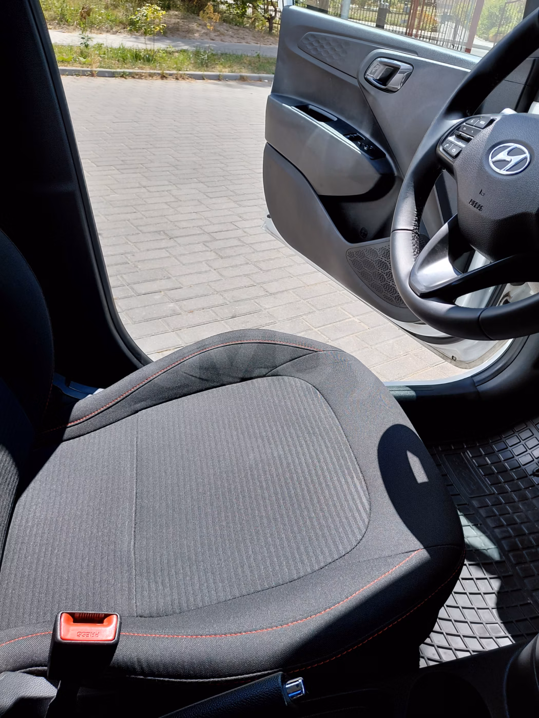 Hyundai i10 фото 18