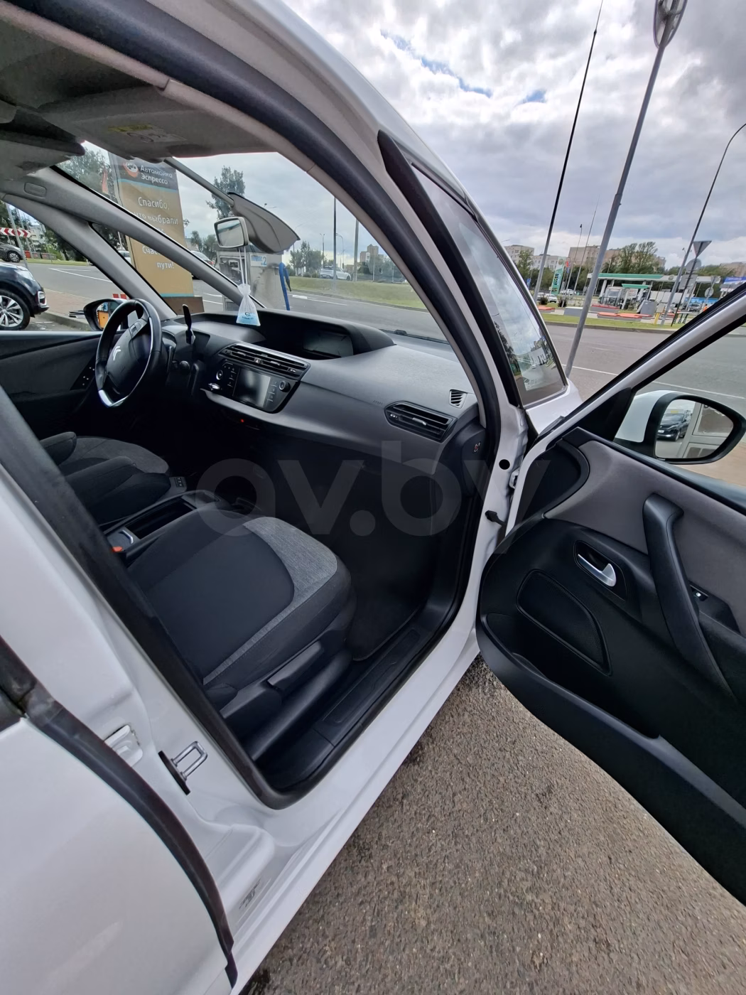 Citroen C4 Spacetourer фото 16