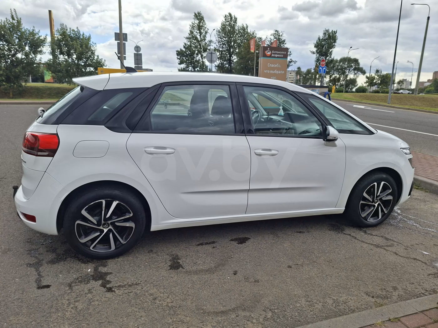 Citroen C4 Spacetourer фото 7