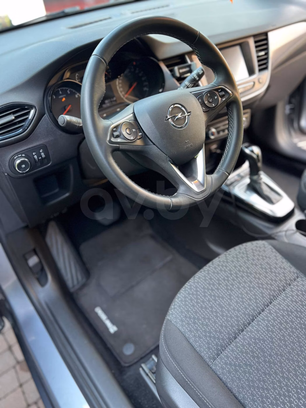 Opel Crossland X фото 9