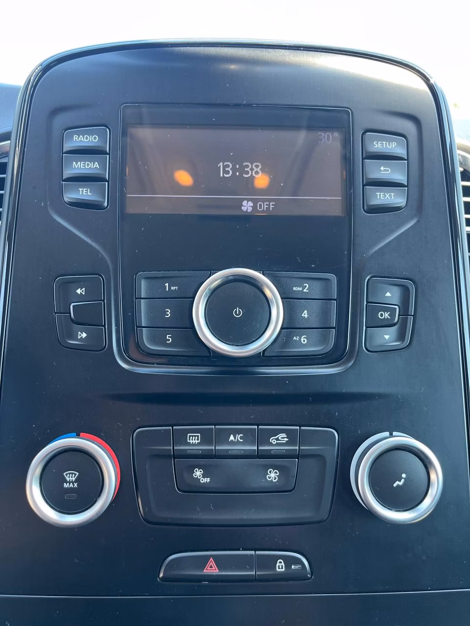 Renault Grand Scenic фото 11