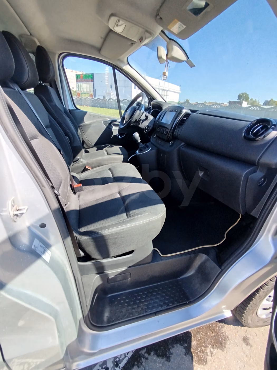Opel Vivaro фото 20