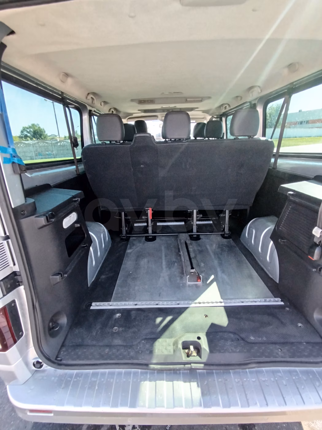Opel Vivaro фото 23