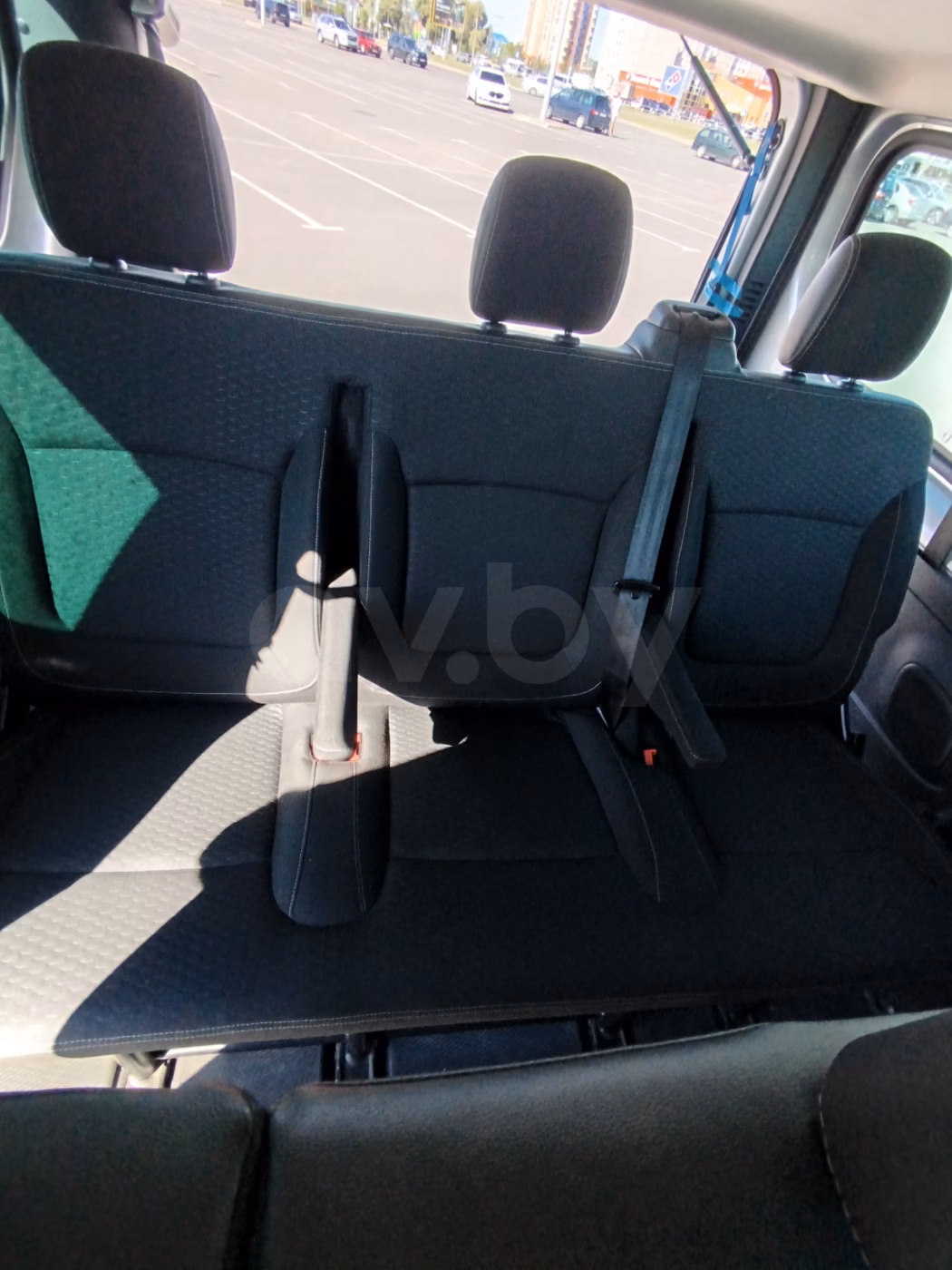 Opel Vivaro фото 14