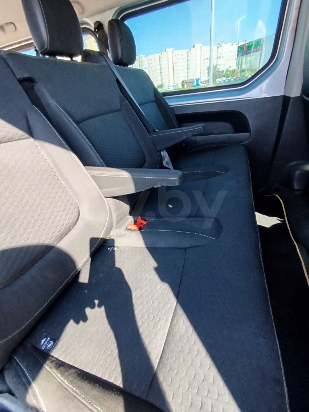 Opel Vivaro фото 16
