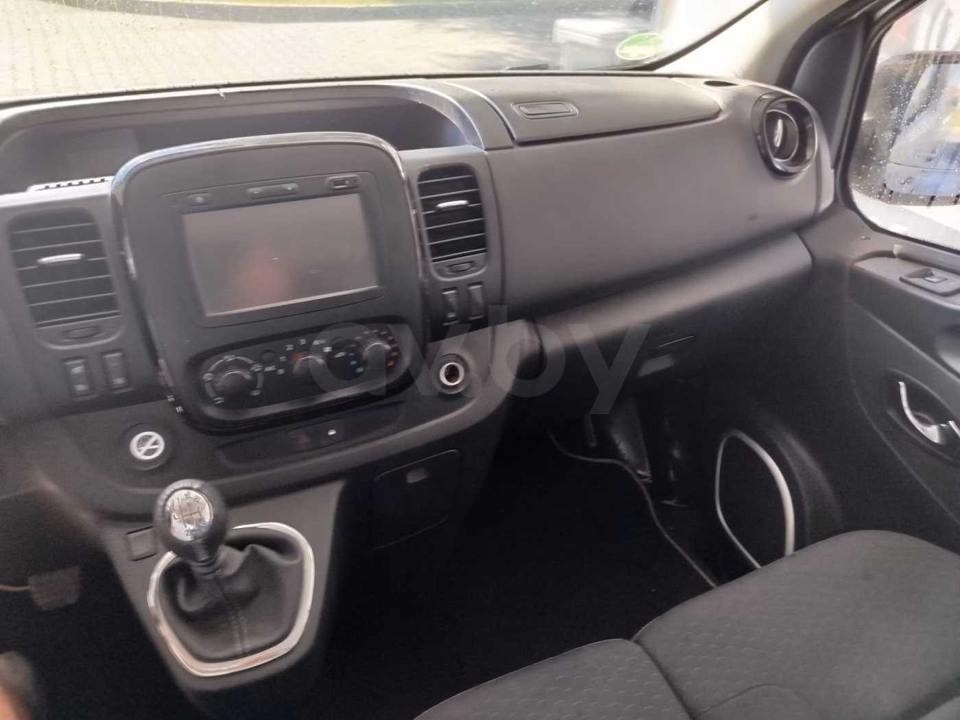 Opel Vivaro фото 10