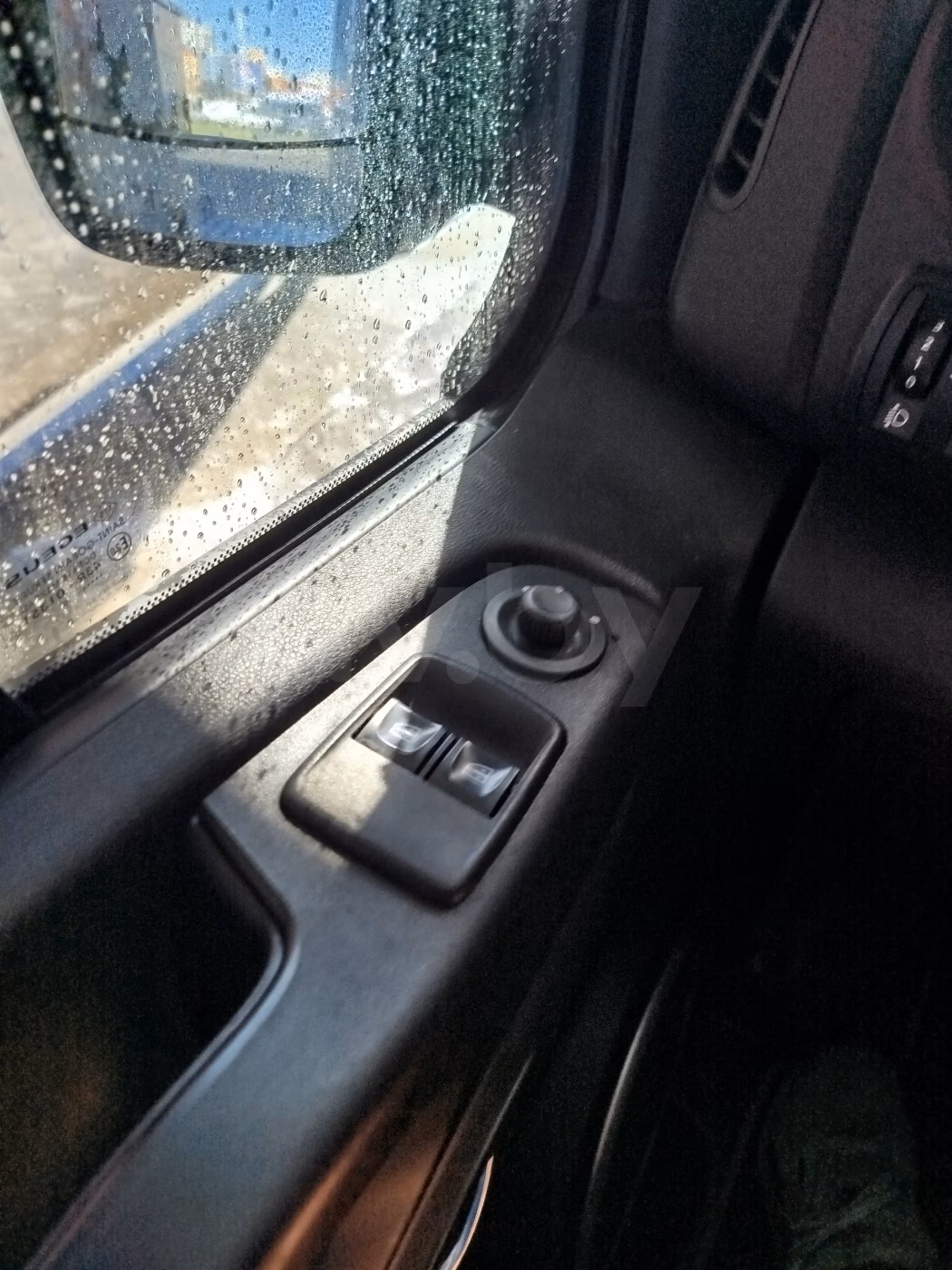 Opel Vivaro фото 11