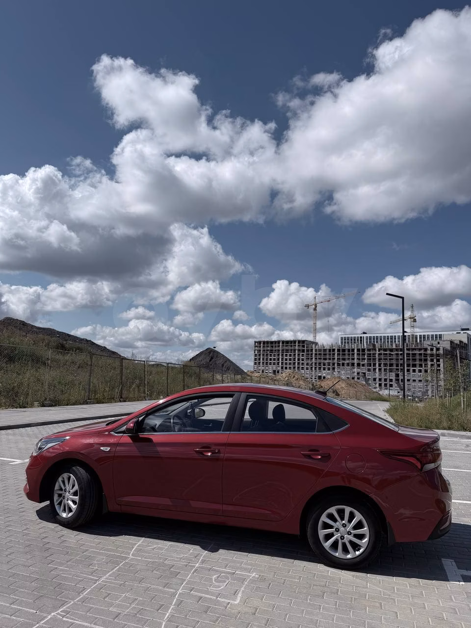Hyundai Accent фото 2