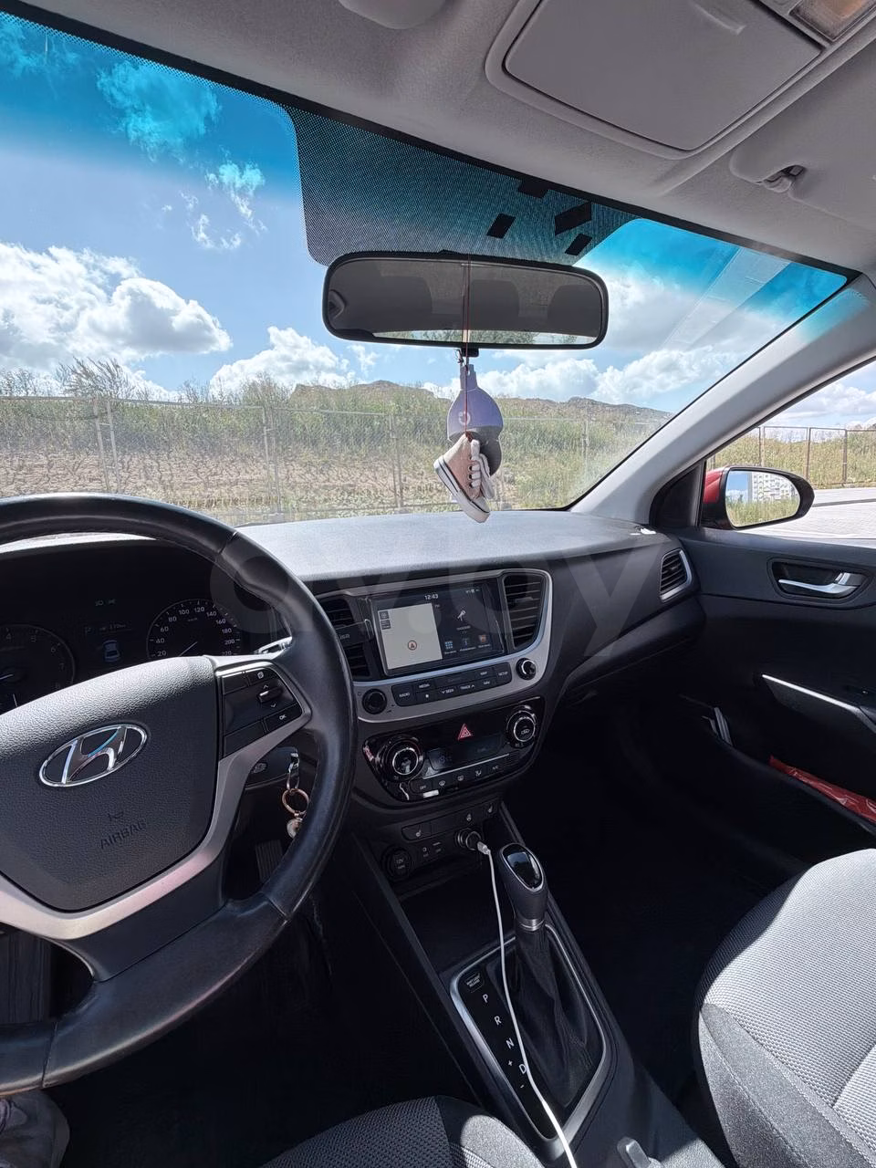 Hyundai Accent фото 9