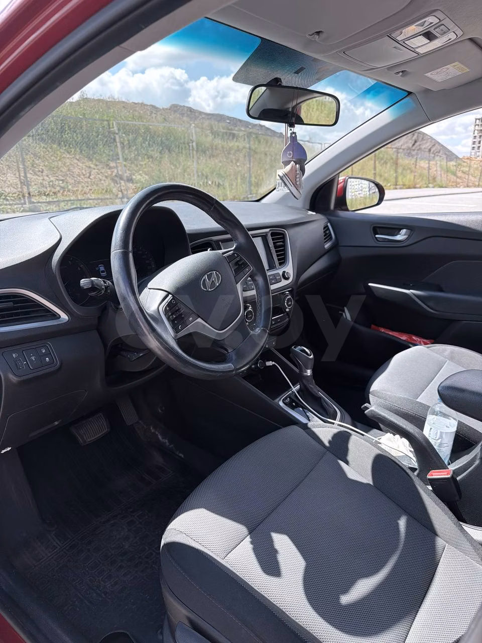 Hyundai Accent фото 10