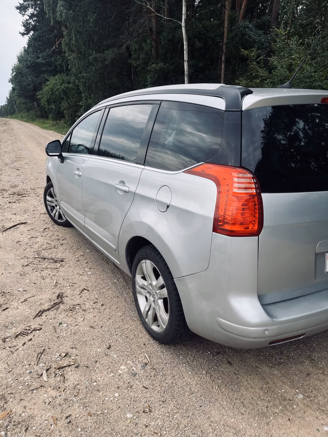 Peugeot 5008 фото 6