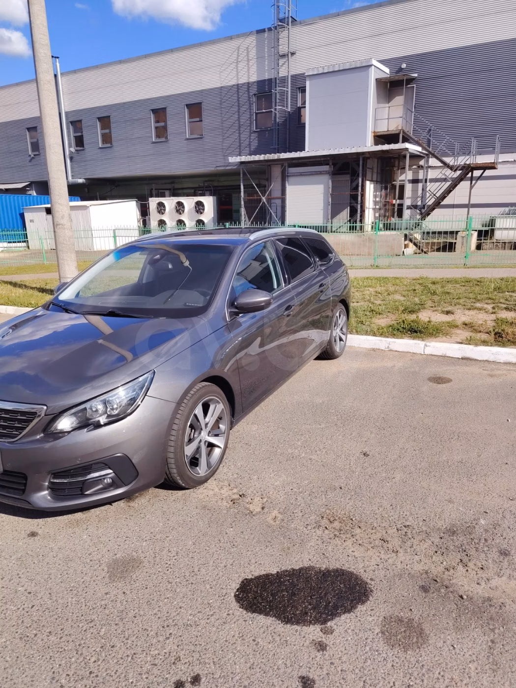 Peugeot 308 фото 3