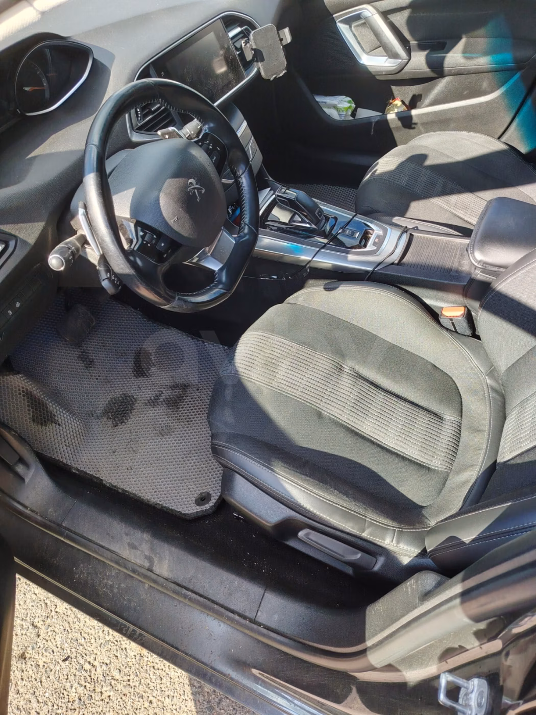 Peugeot 308 фото 13
