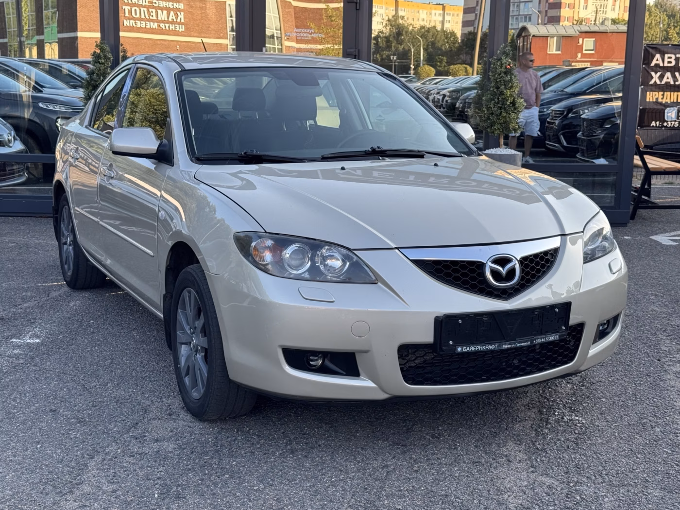 Mazda 3 фото 2