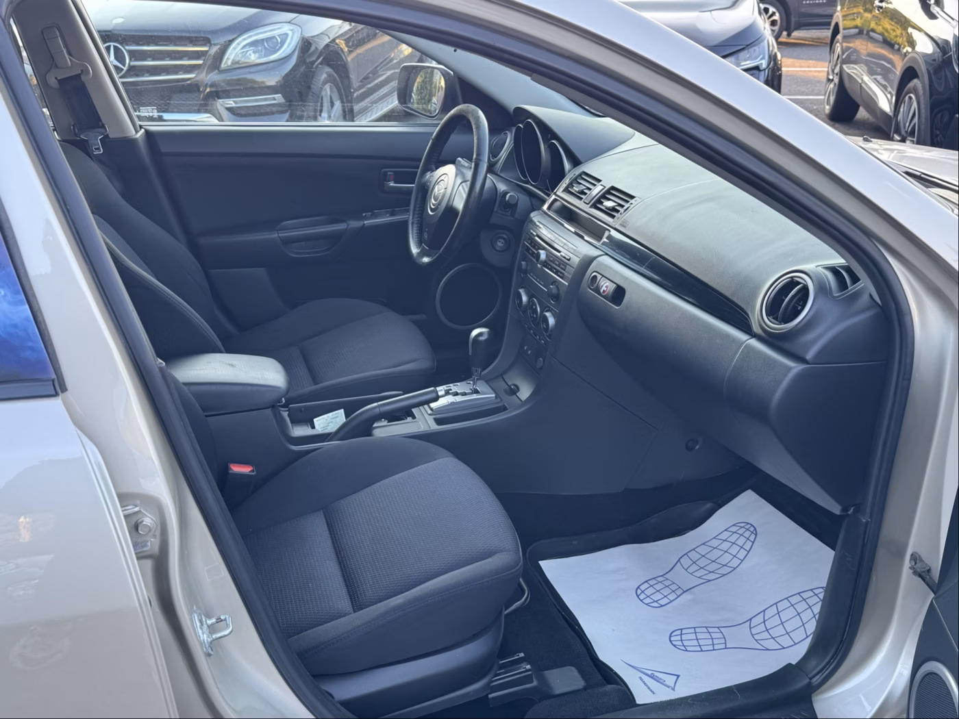 Mazda 3 фото 15