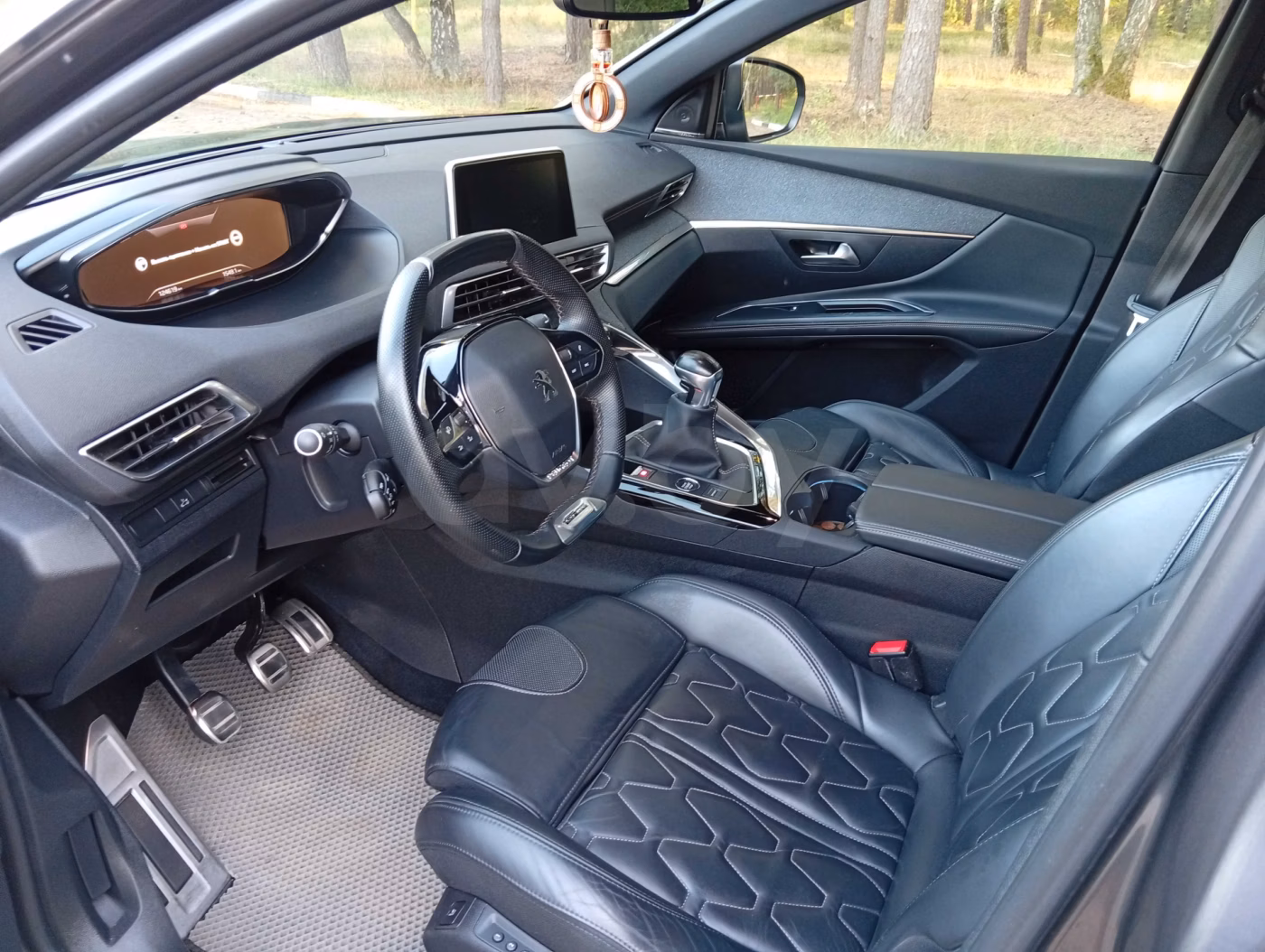 Peugeot 5008 фото 9