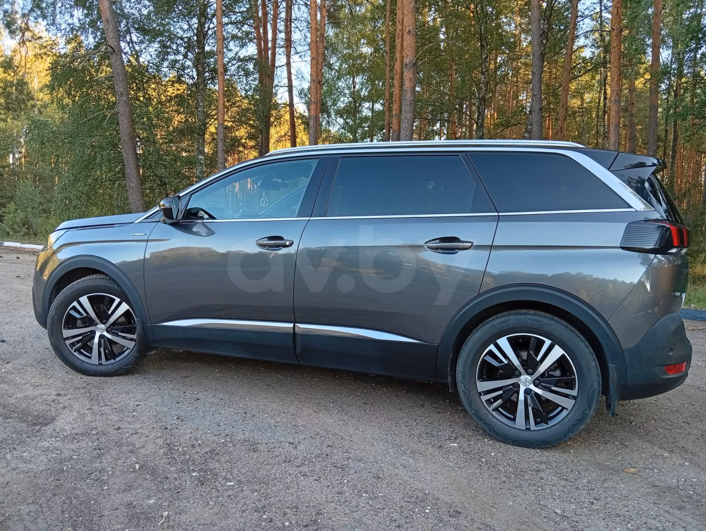 Peugeot 5008 фото 6