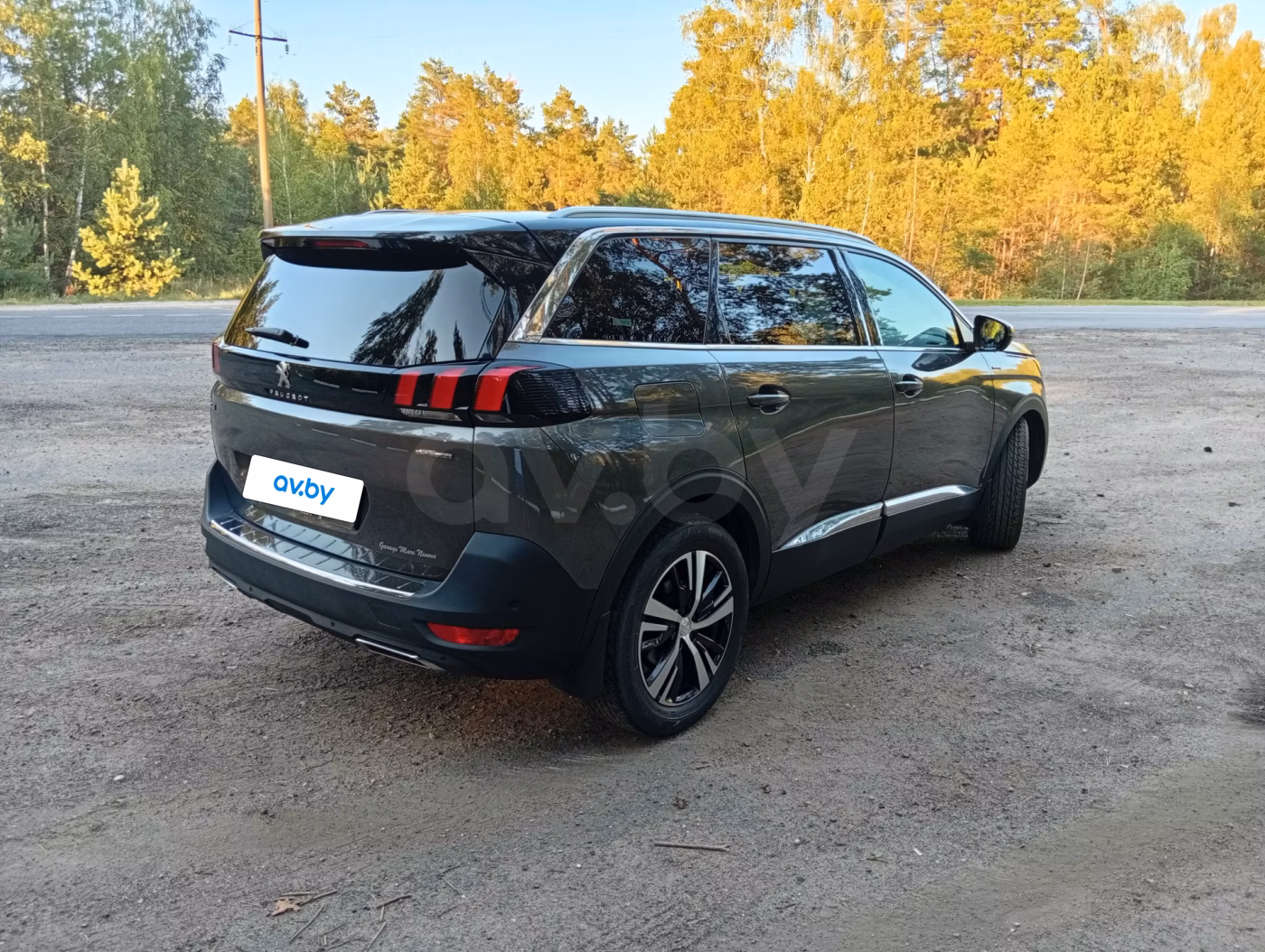 Peugeot 5008 фото 3